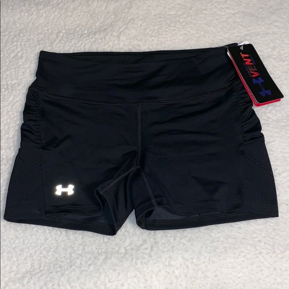 Under Armour Pants - Under Armour compression shorts